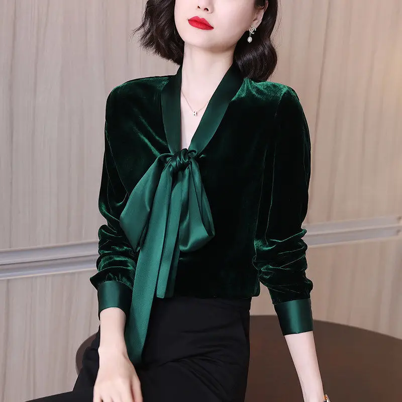 Новинка, осенняя Женская бархатная рубашка с бантом, Женская однобортная блузка с длинным рукавом, топы и блузки T312
Новинка, осенняя Женская бархатная рубашка с бантом, Женская однобортная блузка с длинным рукавом, топы и блузки T312
