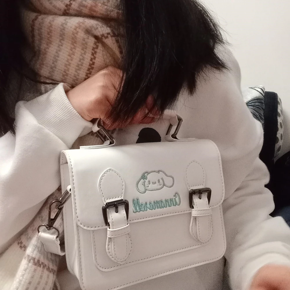Kawaii Sanrio Hello Kitty Kuromi Cinnamoroll JK Collocation Handbag College Uniform Cosplay PU Package Gift For Girlfriend
Kawaii Sanrio Hello Kitty Kuromi Cinnamoroll JK Collocation Handbag College Uniform Cosplay PU Package Gift For Girlfriend