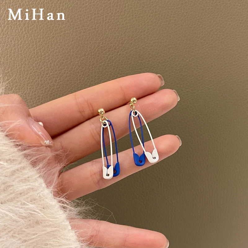 Mihan S925 needle Fashion Jewelry Blue White Clip Earrings Cute Geometric Hot Selling Drop Dangle Earrings For Celebration Gifts
Mihan S925 needle Fashion Jewelry Blue White Clip Earrings Cute Geometric Hot Selling Drop Dangle Earrings For Celebration Gifts