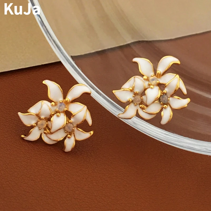 Modern Jewelry 925 Silver Needle Luxury Temperament White Color Flower Earrings For Women Wedding Gifts Sweet Design Accessories
Modern Jewelry 925 Silver Needle Luxury Temperament White Color Flower Earrings For Women Wedding Gifts Sweet Design Accessories