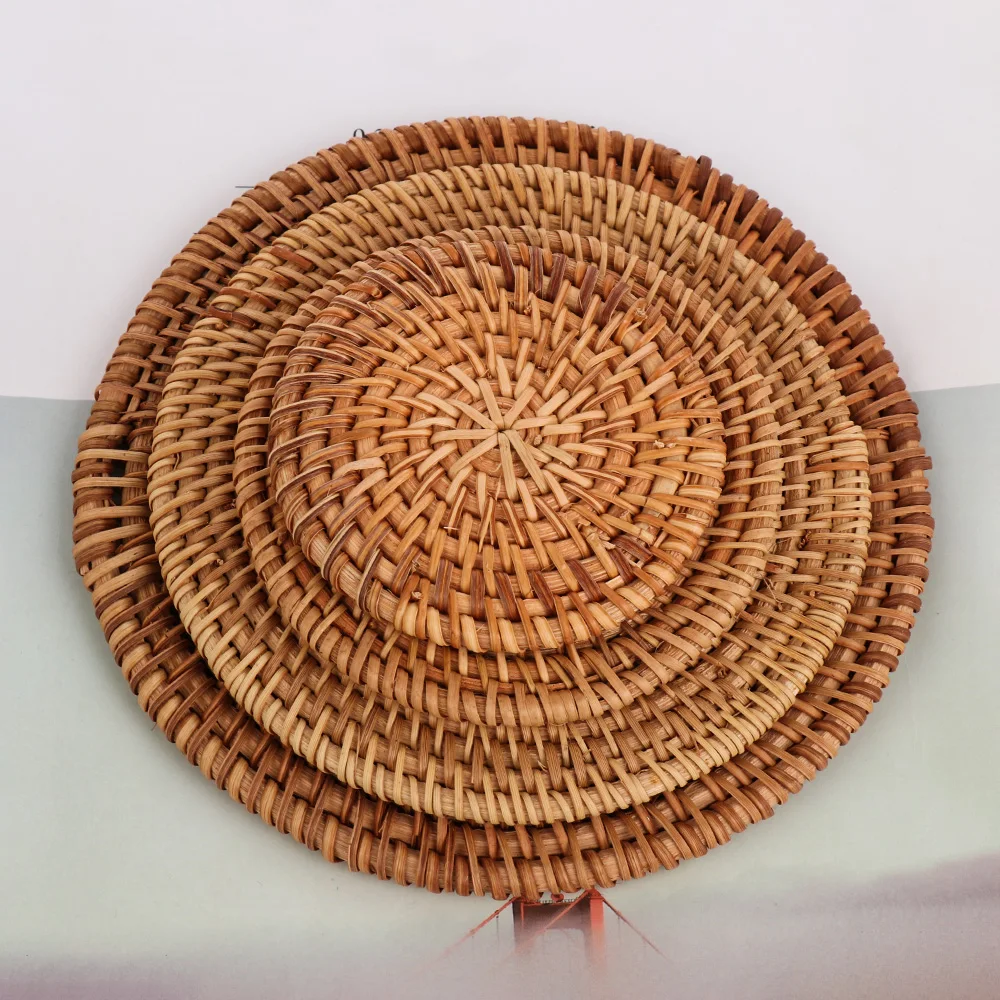 1PC Round Natural Rattan Coasters Bowl Pad Handmade Insulation Placemats Table Padding Cup Mats Kitchen Decoration Accessories
1PC Round Natural Rattan Coasters Bowl Pad Handmade Insulation Placemats Table Padding Cup Mats Kitchen Decoration Accessories