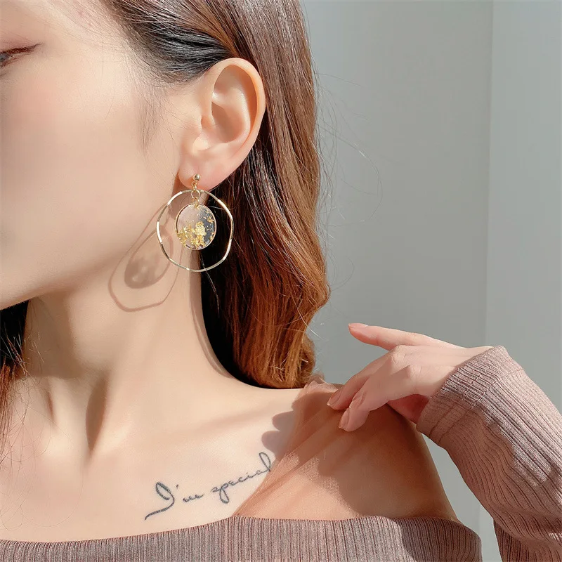Trendy Fashion Needle Gold Foil Transparent Acrylic Circle Earrings Wave Round Ear Clip Earrings Pendientes Jewelry Gift сережки
Trendy Fashion Needle Gold Foil Transparent Acrylic Circle Earrings Wave Round Ear Clip Earrings Pendientes Jewelry Gift сережки