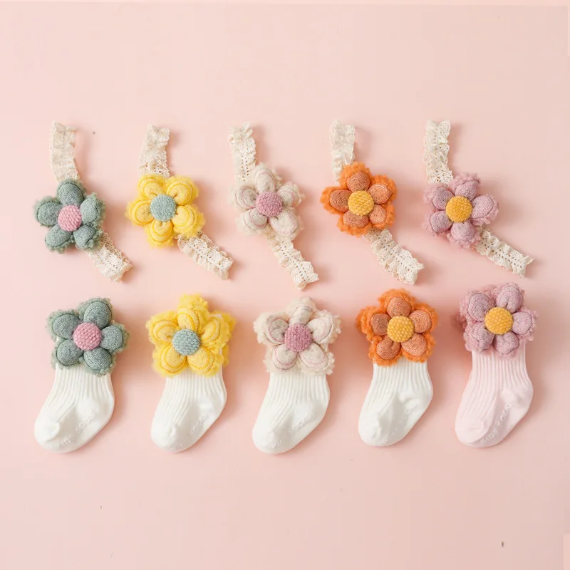 Baby Socks Newnorns Socks Gift Box Pretty Flower Hair Belt Set Infant Girls Hair Accessories 2Pcs Headband Sock Suit Baby Gifts
Baby Socks Newnorns Socks Gift Box Pretty Flower Hair Belt Set Infant Girls Hair Accessories 2Pcs Headband Sock Suit Baby Gifts