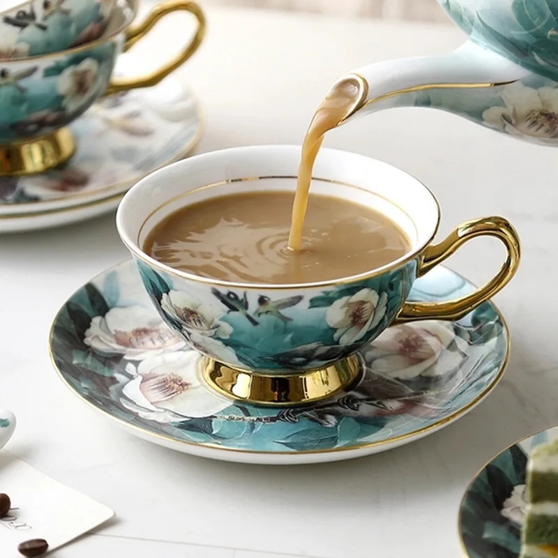 Cuco osso china conjunto de xícara de café combinação de luxo criativo copos pratos e placas conjuntos cozinha nordic اكواب
Cuco osso china conjunto de xícara de café combinação de luxo criativo copos pratos e placas conjuntos cozinha nordic اكواب