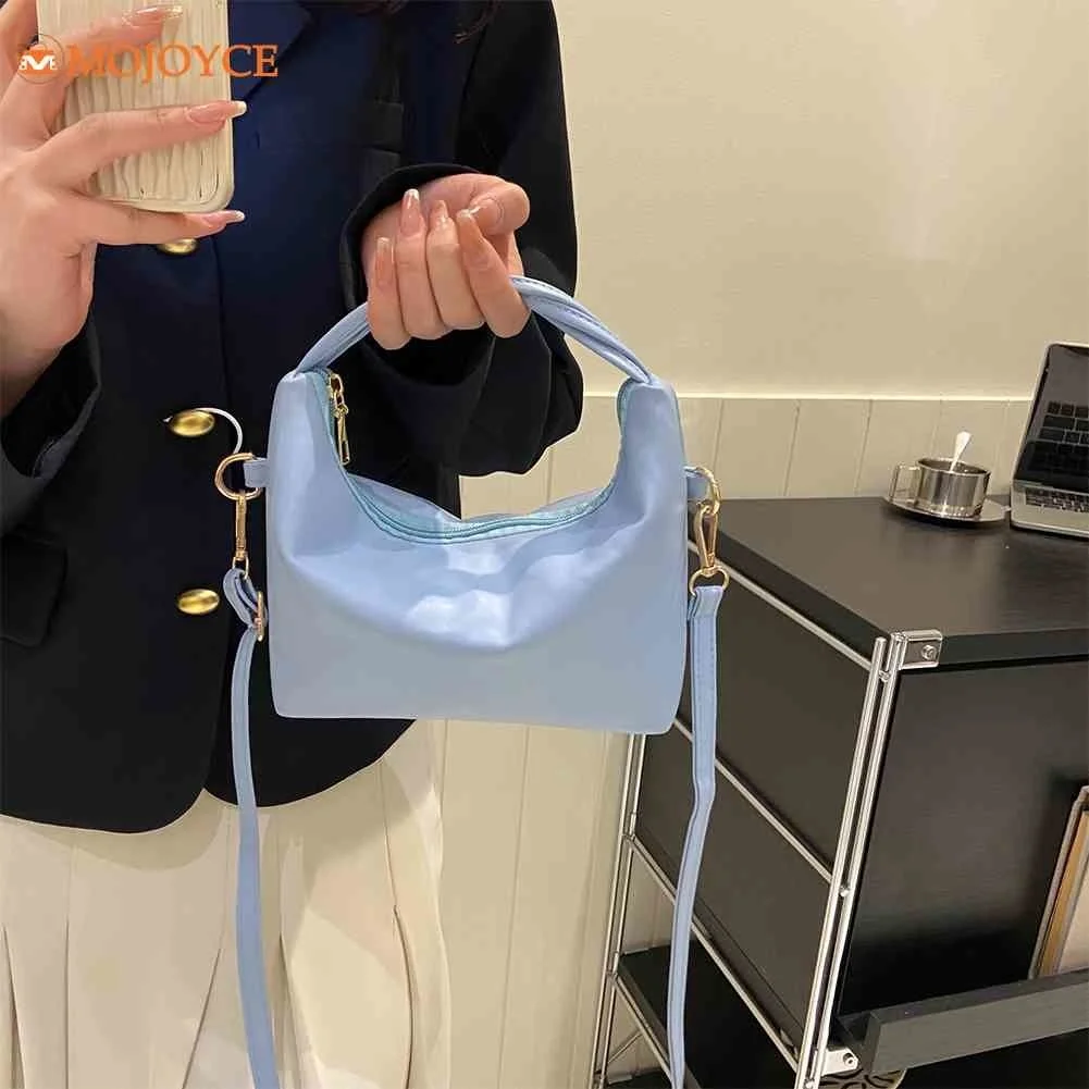 Girls PU Leather Handbags For Women Luxury Totes Female Solid Crossbody Bag Woman's Shopping Shoulder Bags Ladies Hobo Clutch
Girls PU Leather Handbags For Women Luxury Totes Female Solid Crossbody Bag Woman's Shopping Shoulder Bags Ladies Hobo Clutch