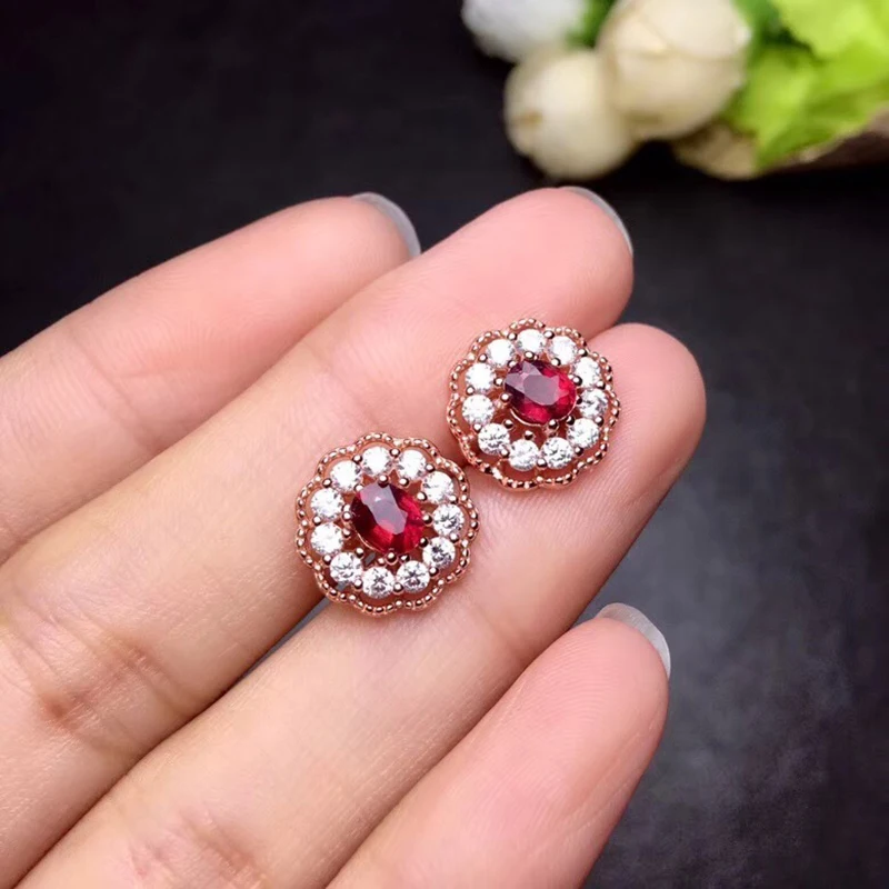 Exquisite Simple Rose Gold Color Flower Imitated Ruby Stud Earrings For Lady Anniversary Gift Bridal Wedding Jewelry Accessories
Exquisite Simple Rose Gold Color Flower Imitated Ruby Stud Earrings For Lady Anniversary Gift Bridal Wedding Jewelry Accessories