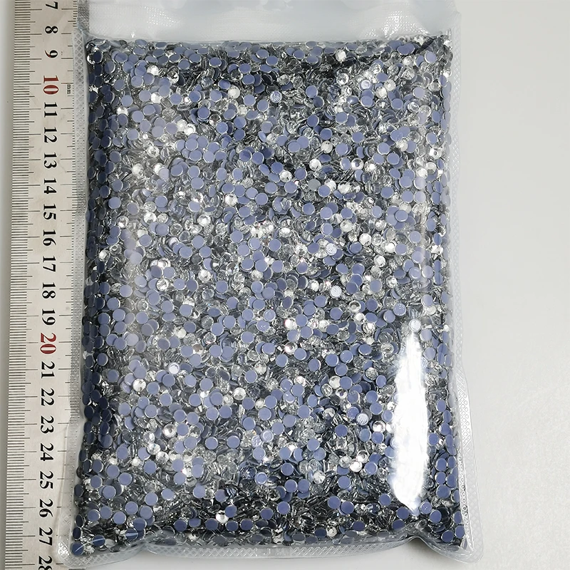 14400Pcs/Bulk Bag Wholesale High Quality Better DMC Hotfix Rhinestones SS6-SS30 Crystal Hot Fix Rhinestone
14400Pcs/Bulk Bag Wholesale High Quality Better DMC Hotfix Rhinestones SS6-SS30 Crystal Hot Fix Rhinestone