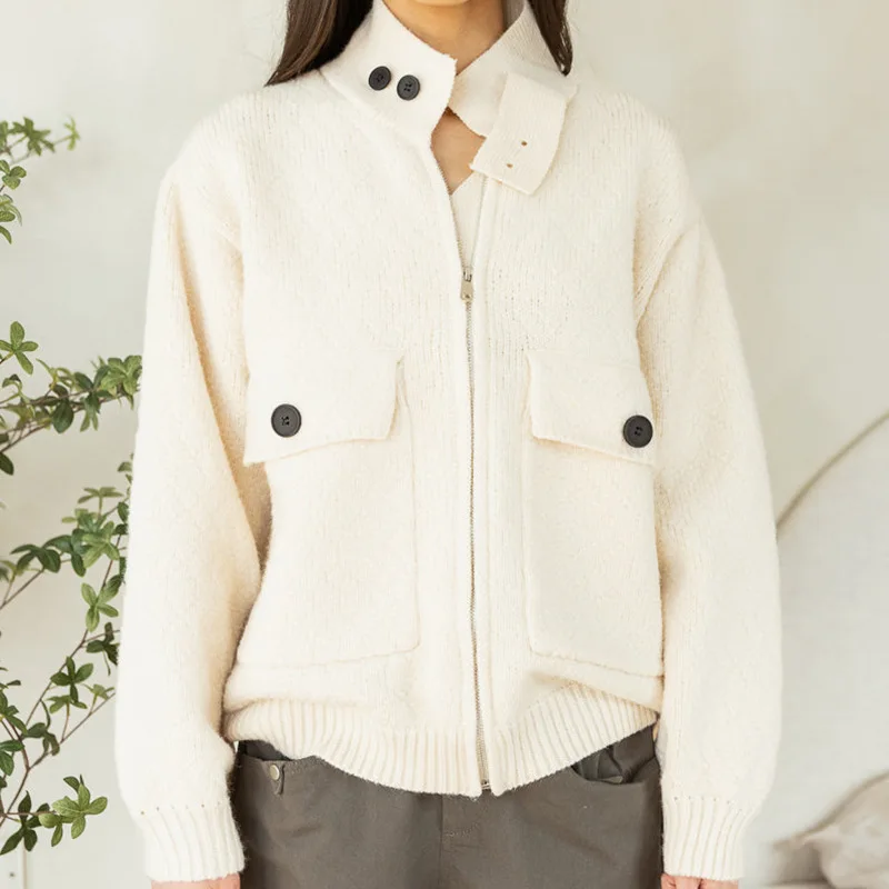 Женский трикотажный кардиган на молнии, свитер с длинным рукавом и высоким воротником, кардиган с карманами, Y2k, Осень-зима 2023
Женский трикотажный кардиган на молнии, свитер с длинным рукавом и высоким воротником, кардиган с карманами, Y2k, Осень-зима 2023