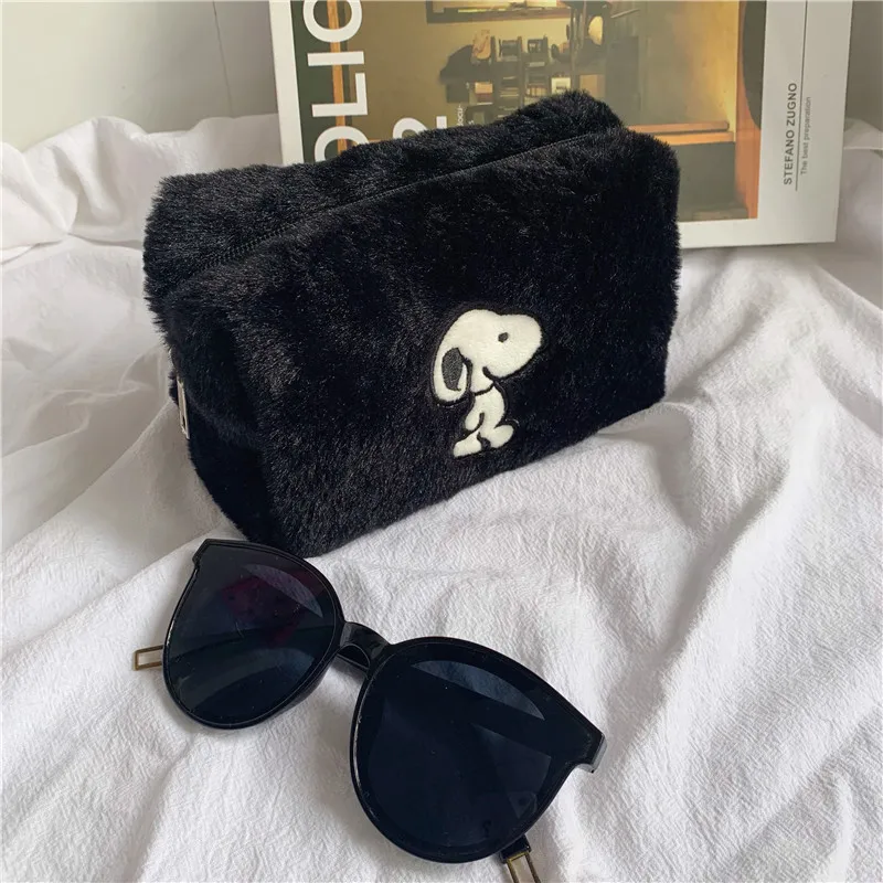 Kawaii Snoopy Spike Plush Cosmetic Bag Portable Ins Soft Female Storage Bags Cartoon Stationery Pen Case Holder Organizer Pouch
Kawaii Snoopy Spike Plush Cosmetic Bag Portable Ins Soft Female Storage Bags Cartoon Stationery Pen Case Holder Organizer Pouch