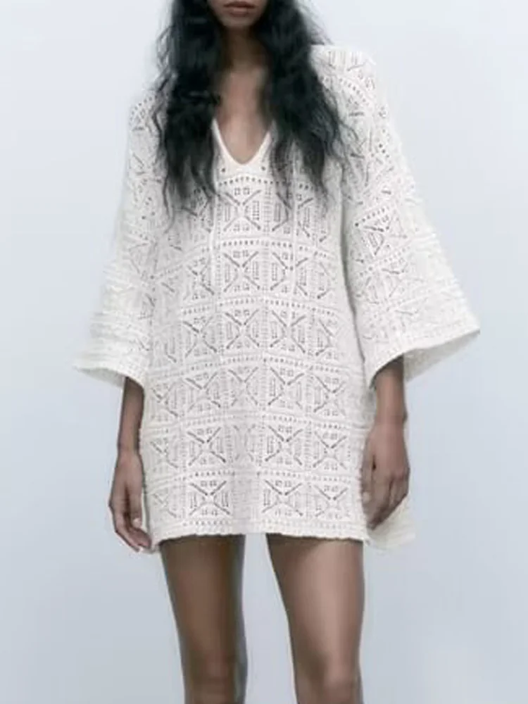 Kumsvag 2022 Summer Women Knitting Pullover Sweaters Fashion Loose V-Neck Jacquard Mesh Fabric Female Casual Street Sweater
Kumsvag 2022 Summer Women Knitting Pullover Sweaters Fashion Loose V-Neck Jacquard Mesh Fabric Female Casual Street Sweater