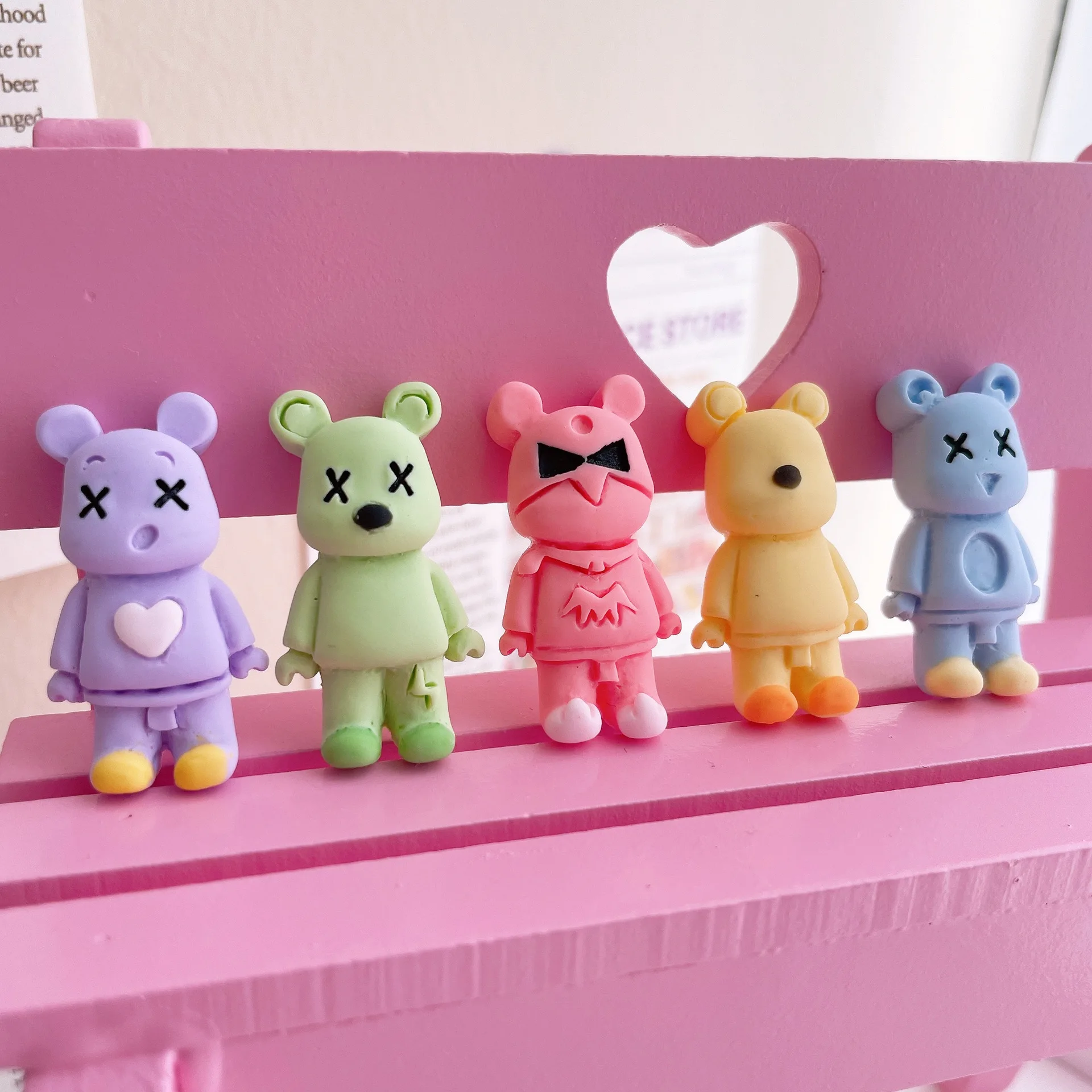 Cute Cartoon Bear Flatback Resin Cabochon Scrapbooking For Hair Bow Center DIY CraftJewelry Making Accessories
Cute Cartoon Bear Flatback Resin Cabochon Scrapbooking For Hair Bow Center DIY CraftJewelry Making Accessories