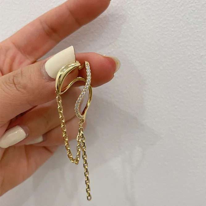 Korea Fashion Cute Elegant Zircon Pearl Beads Mermaid Gold Clip Earrings For Women New Charms Ear Jewelry Gift
Korea Fashion Cute Elegant Zircon Pearl Beads Mermaid Gold Clip Earrings For Women New Charms Ear Jewelry Gift