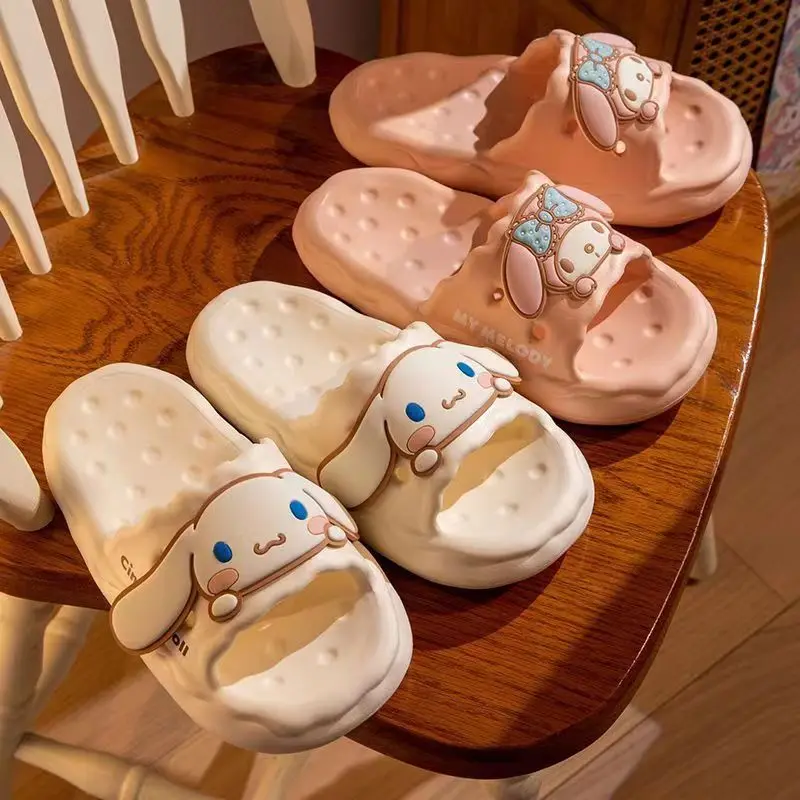 Мультяшный милый кавайный Sanrioed Cinnamoroll My Melody Kuromi новый узор летняя одежда для девочек шлепанцы на толстой подошве для улицы
Мультяшный милый кавайный Sanrioed Cinnamoroll My Melody Kuromi новый узор летняя одежда для девочек шлепанцы на толстой подошве для улицы