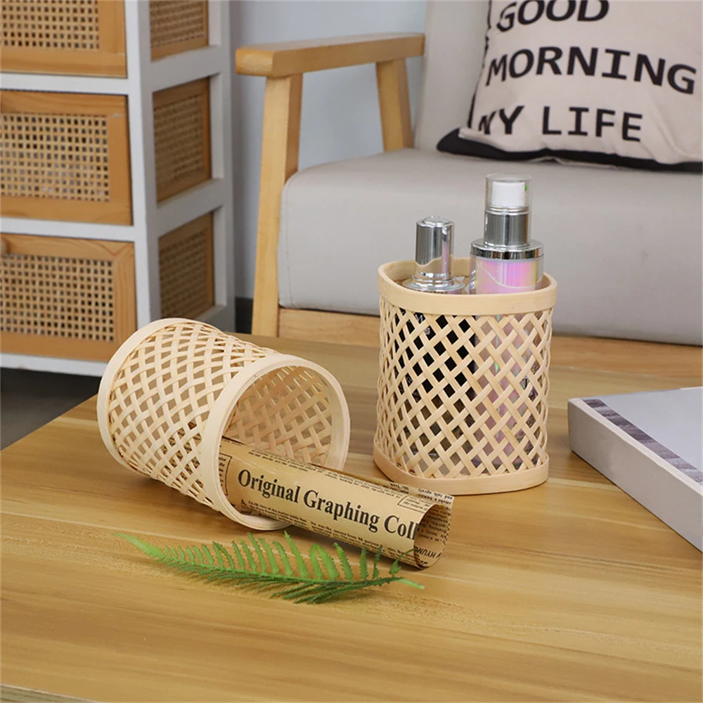 Durable And Strong Student Stationery Neat And Tidy Makeup Brush Storage Basket Stylish Design Save Space Multi-functional
Durable And Strong Student Stationery Neat And Tidy Makeup Brush Storage Basket Stylish Design Save Space Multi-functional