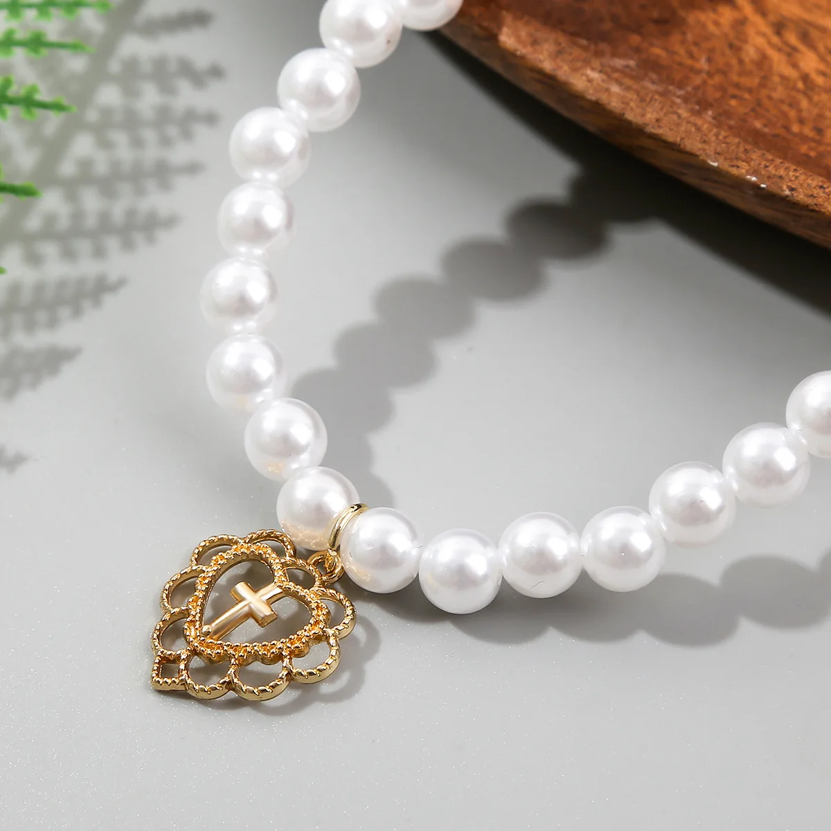 Love Heart Cross Pearl Choker Necklaces Large Neck Chain Choker Necklace for Women Fashion Wedding Link Chain Aesthetic Jewelry
Love Heart Cross Pearl Choker Necklaces Large Neck Chain Choker Necklace for Women Fashion Wedding Link Chain Aesthetic Jewelry