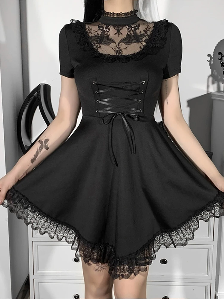 Женское платье-корсет с коротким рукавом, черное платье в готическом стиле с вырезами и высокой талией
Женское платье-корсет с коротким рукавом, черное платье в готическом стиле с вырезами и высокой талией