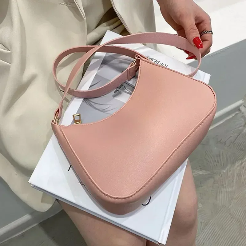 Women's Fashion Handbag Vintage Solid Color PU Leather Under Shoulder Bag Casual Hobo Handbag A Gift For Women
Women's Fashion Handbag Vintage Solid Color PU Leather Under Shoulder Bag Casual Hobo Handbag A Gift For Women