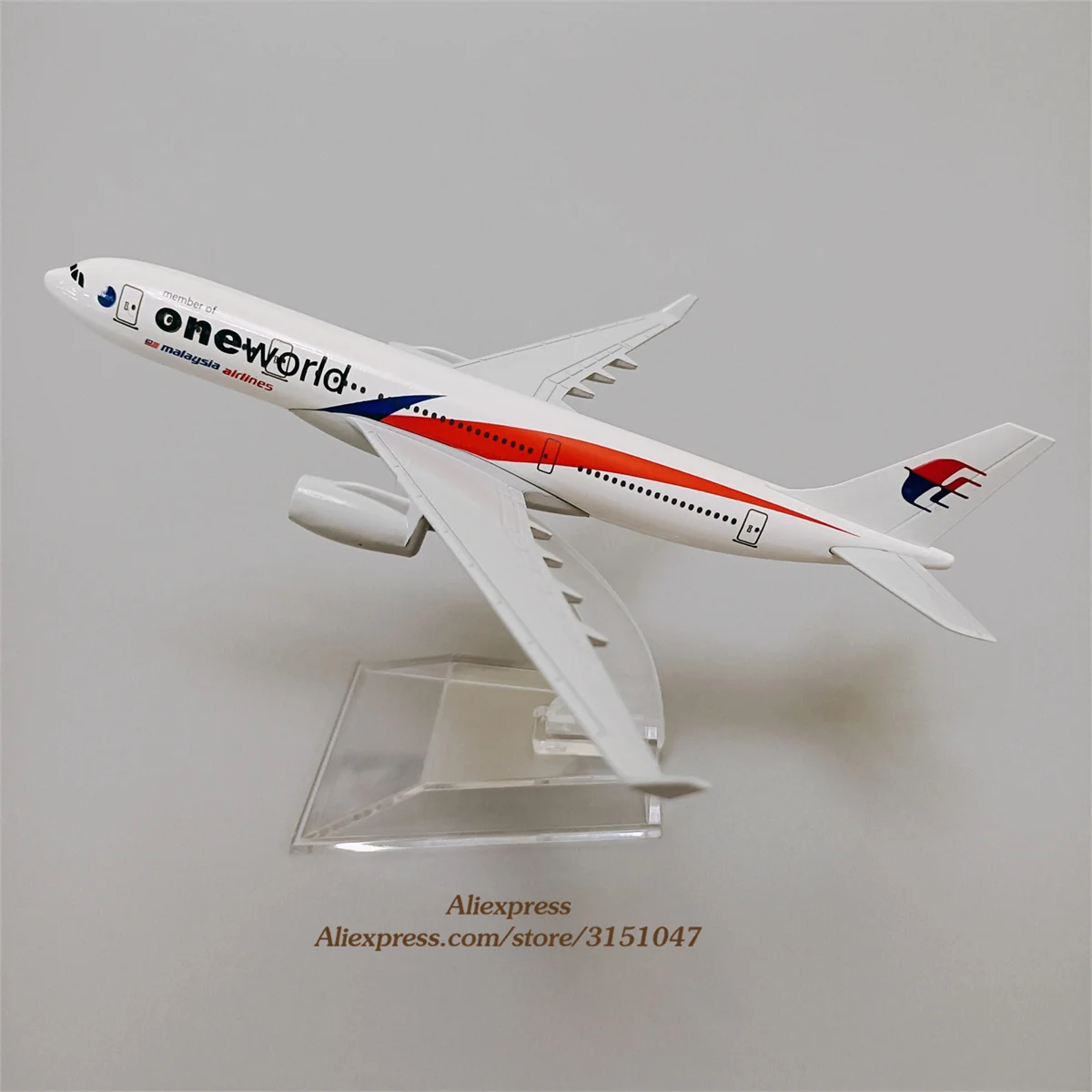 Alloy Metal Air ONE WORLD Malaysia Airlines Airbus 330 A330 Airplane Model Malaysia A330 Airways Plane Model Aircraft 16cm 
Alloy Metal Air ONE WORLD Malaysia Airlines Airbus 330 A330 Airplane Model Malaysia A330 Airways Plane Model Aircraft 16cm
