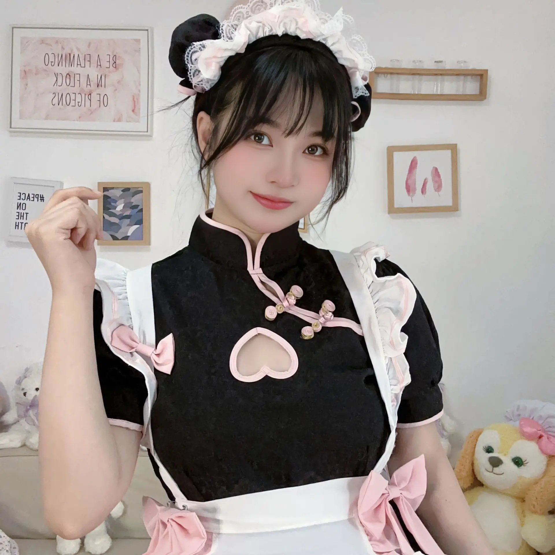 Girls French Maid Lolita Dress Hollow Out Summer Short Sleeve Chinese Cheongsam Costume Waitress Uniform Cute Sexy Apron Dress 
Girls French Maid Lolita Dress Hollow Out Summer Short Sleeve Chinese Cheongsam Costume Waitress Uniform Cute Sexy Apron Dress