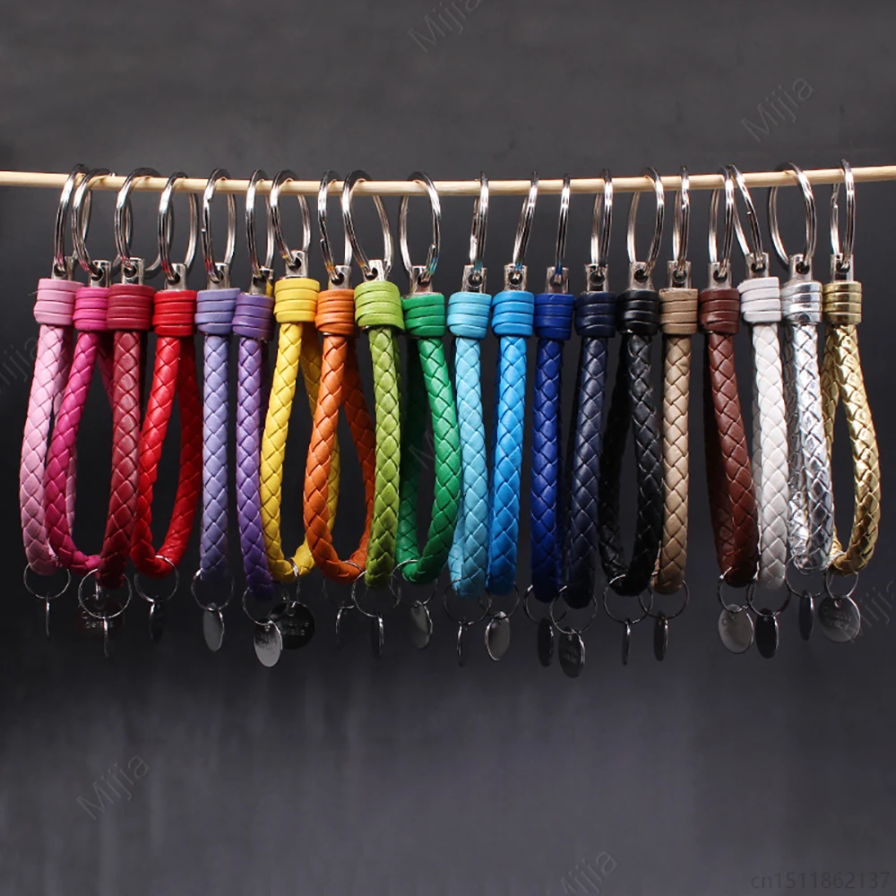 13CM Colorful Braided PU Leather Keyring for Men Women Fashion Car Key Accessories Waist Buckle Key Ring Couple Friend Gift
13CM Colorful Braided PU Leather Keyring for Men Women Fashion Car Key Accessories Waist Buckle Key Ring Couple Friend Gift