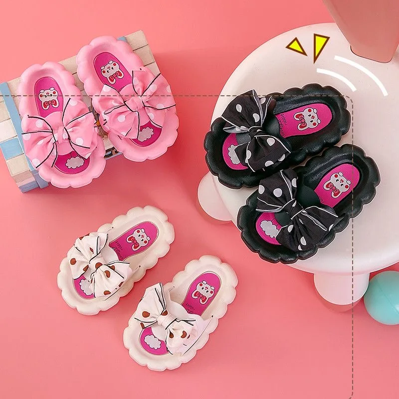 Girls' slippers summer cute cloud bow little girl princess indoor and outdoor wear soft sole non-slip children's slippers
Girls' slippers summer cute cloud bow little girl princess indoor and outdoor wear soft sole non-slip children's slippers