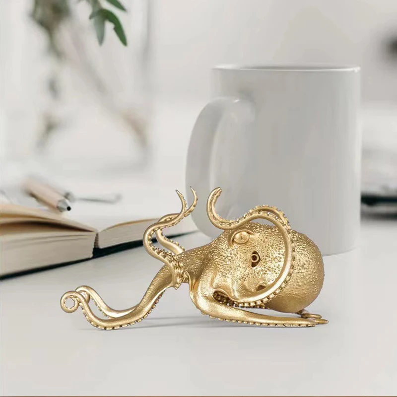 Creative Brass Octopus Stand Novel Distinctive Octopus Brackets Small Animal Shape Ornaments Gift Lazy Mobile Phone Brackets NEW
Creative Brass Octopus Stand Novel Distinctive Octopus Brackets Small Animal Shape Ornaments Gift Lazy Mobile Phone Brackets NEW