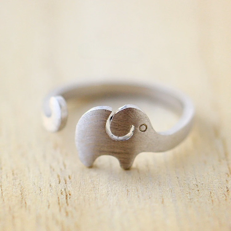 Vintage Fashion Personality Brushed Elephant Ring Unisex Silver Color Open Ring Banquet Jewelry Accessories Gift
Vintage Fashion Personality Brushed Elephant Ring Unisex Silver Color Open Ring Banquet Jewelry Accessories Gift