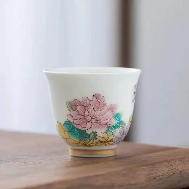 Кунг-фу чашка одна чашка мастер чашка Цзиндэчжэнь Чайный набор керамическая чашка одна домашняя кружка фарфоровая чашка керамические чайные чашки
Кунг-фу чашка одна чашка мастер чашка Цзиндэчжэнь Чайный набор керамическая чашка одна домашняя кружка фарфоровая чашка керамические чайные чашки