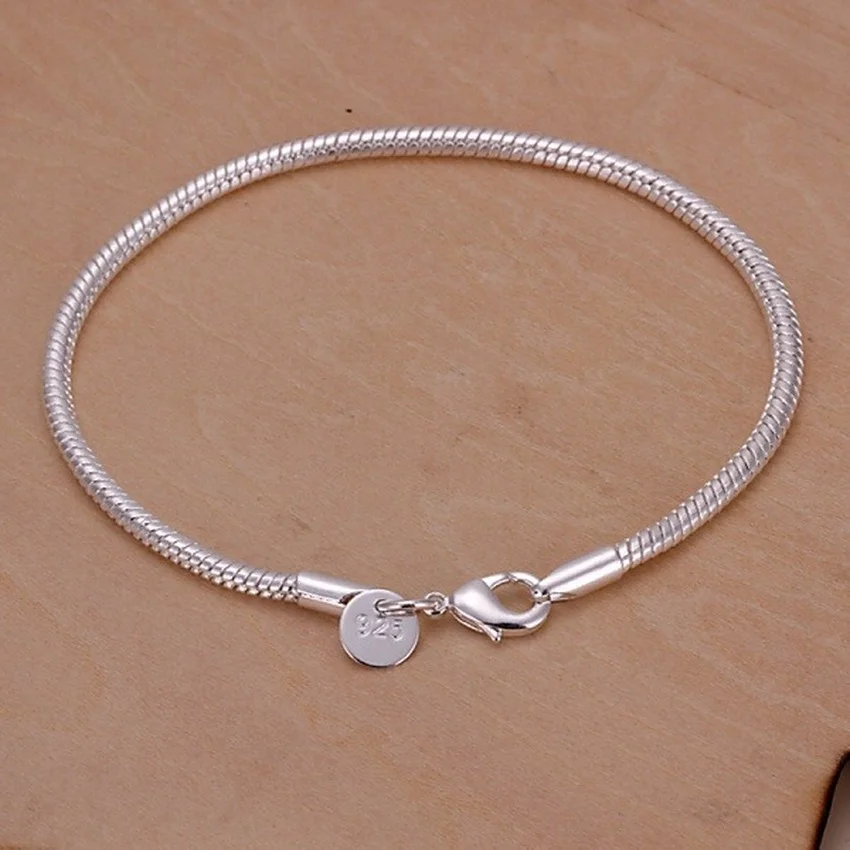 925 Sterling Silver 3MM Snake Chain Bracelets Factory Fashion Hot Top Quality Jewelry Charm Cute Women Lady Wedding
925 Sterling Silver 3MM Snake Chain Bracelets Factory Fashion Hot Top Quality Jewelry Charm Cute Women Lady Wedding
