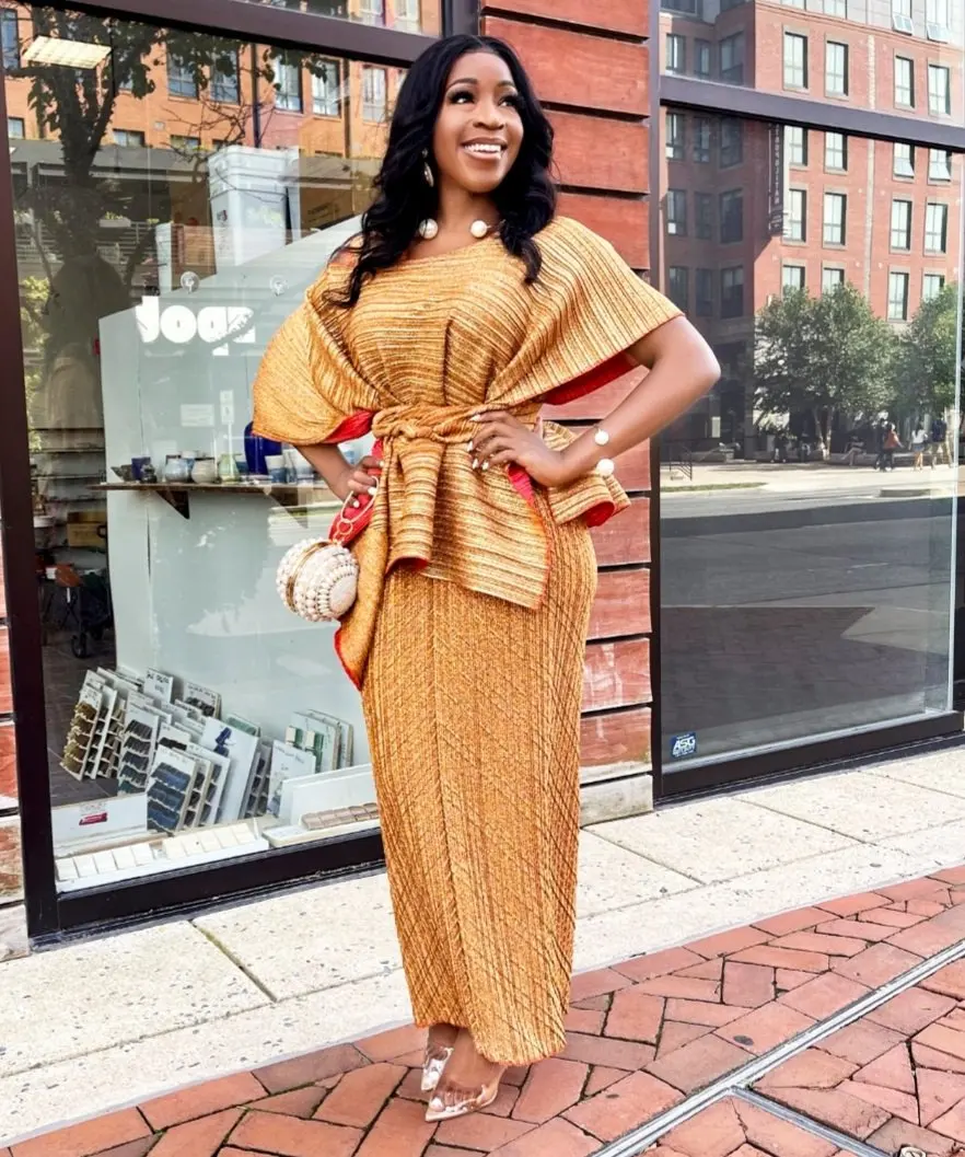 2023 New Summer Fashion Women's Party Evening Dress Elegant Two Piece Set Wholesale 100% Polyester Solid Color Slim Fit Suit
2023 New Summer Fashion Women's Party Evening Dress Elegant Two Piece Set Wholesale 100% Polyester Solid Color Slim Fit Suit