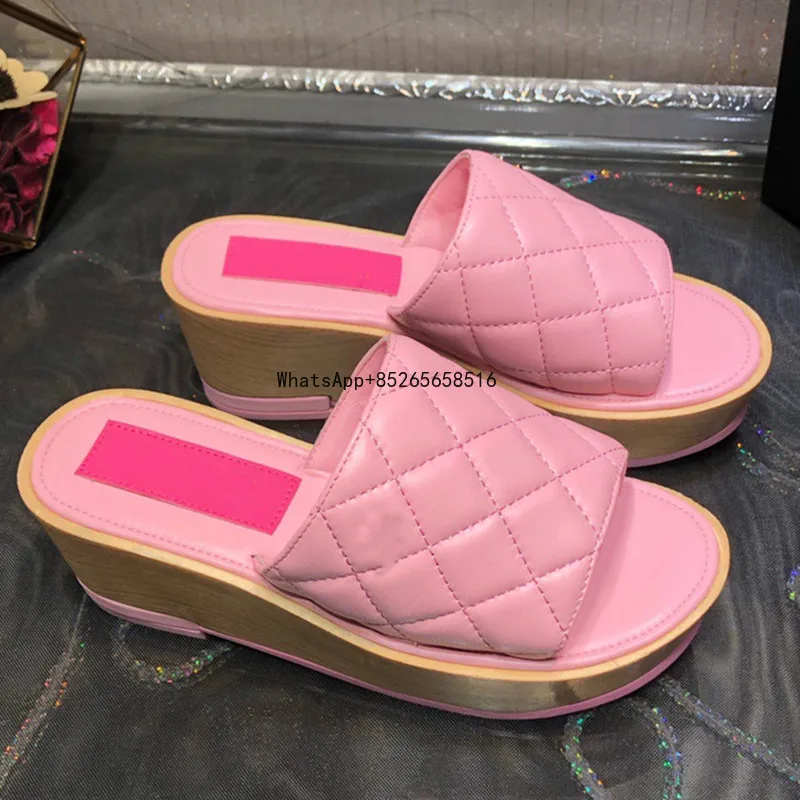 2022 New Famous Designer Womens Summer High Wedge Sandals Ladies Fashion Flat Platform Comfort Slip On Slipper Leather Mules
2022 New Famous Designer Womens Summer High Wedge Sandals Ladies Fashion Flat Platform Comfort Slip On Slipper Leather Mules