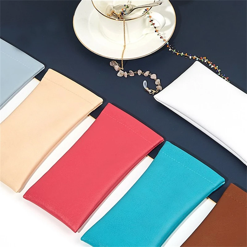 Simple Glasses Pouch Solid Color Glasses Bag Portable PVC Eyewear Protective Purse Sunglasses Storage Bag Student Eyewear Bag
Simple Glasses Pouch Solid Color Glasses Bag Portable PVC Eyewear Protective Purse Sunglasses Storage Bag Student Eyewear Bag