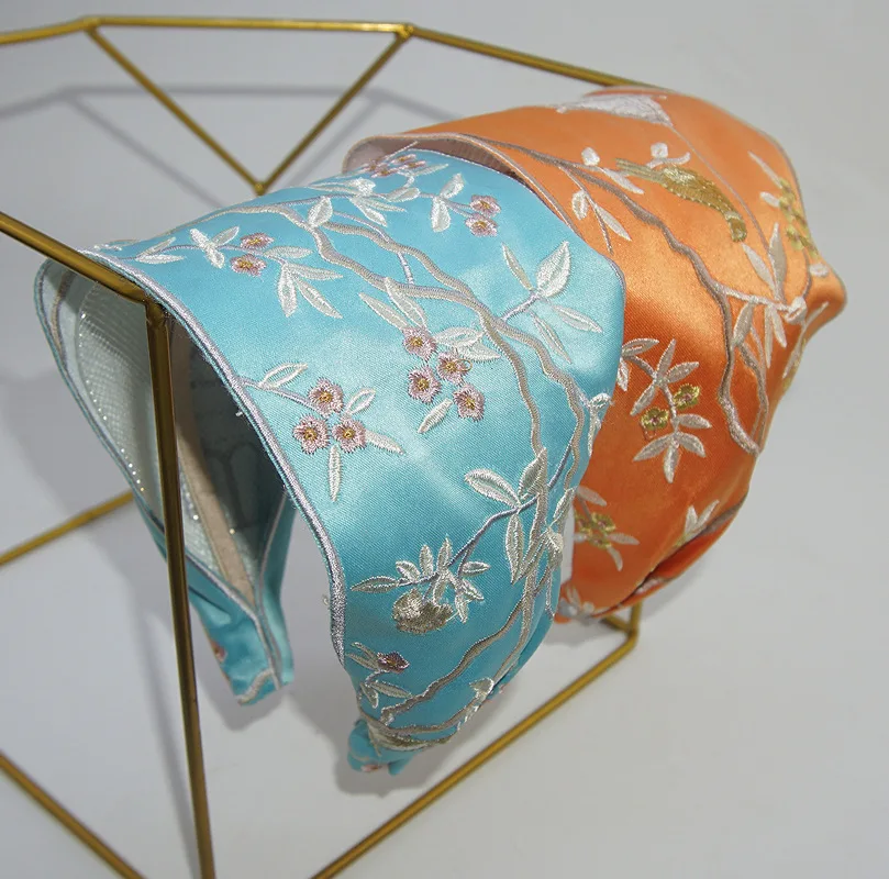 Super Wide Embroidery Headbands For Women Hairbands Hair Accessories Korea Headband for Girls Hairbands Head Wrap
Super Wide Embroidery Headbands For Women Hairbands Hair Accessories Korea Headband for Girls Hairbands Head Wrap