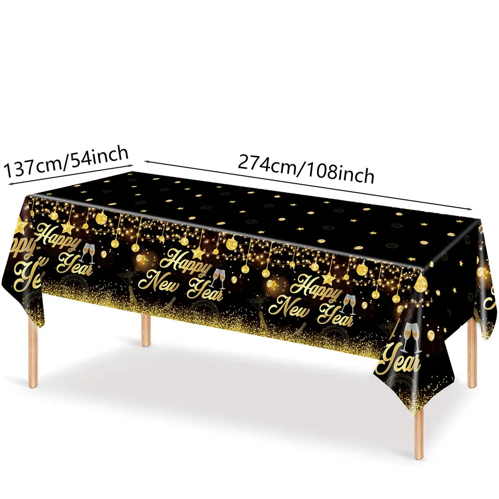 Одноразовая скатерть 2026 Новый Год черная золотая
Одноразовая скатерть 2026 Новый Год черная золотая