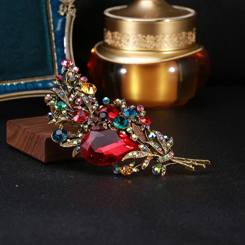 Women Fashion Exquisite Luxury Inlaid Zircon Rhinestone Bouquet Brooch Elegant Costume Prom Banquet Jewelry Accessories
Women Fashion Exquisite Luxury Inlaid Zircon Rhinestone Bouquet Brooch Elegant Costume Prom Banquet Jewelry Accessories