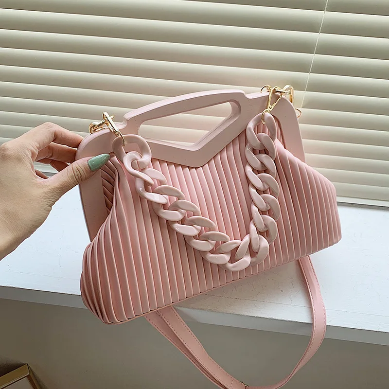 Women's Handbag With Thick Chain Handle Design Pleated Shoulder Crossbody Bag Personality Temperament Clutch Purses
Women's Handbag With Thick Chain Handle Design Pleated Shoulder Crossbody Bag Personality Temperament Clutch Purses