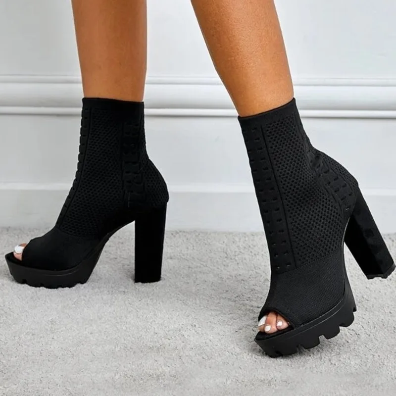 2022 Summer Peep Toe Ankle Boots Sexy Block Heels Platform Sock Boots For Women Large Size Shoes Bota Feminina
2022 Summer Peep Toe Ankle Boots Sexy Block Heels Platform Sock Boots For Women Large Size Shoes Bota Feminina