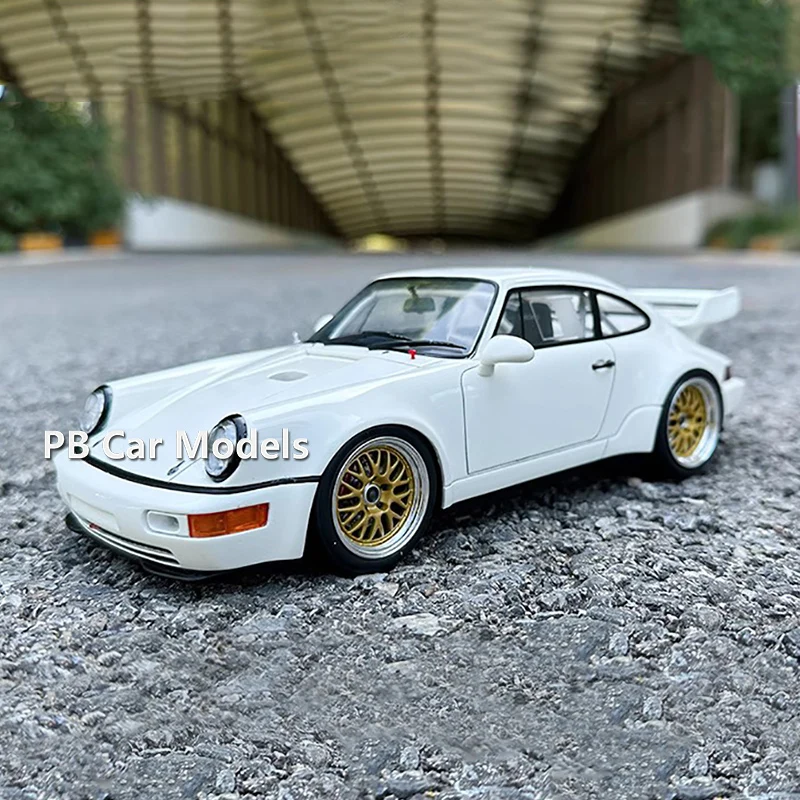 Модель спортивного автомобиля GT Spirit 1:18 964 RSR из смолы, модель автомобиля + маленький подарок
Модель спортивного автомобиля GT Spirit 1:18 964 RSR из смолы, модель автомобиля + маленький подарок