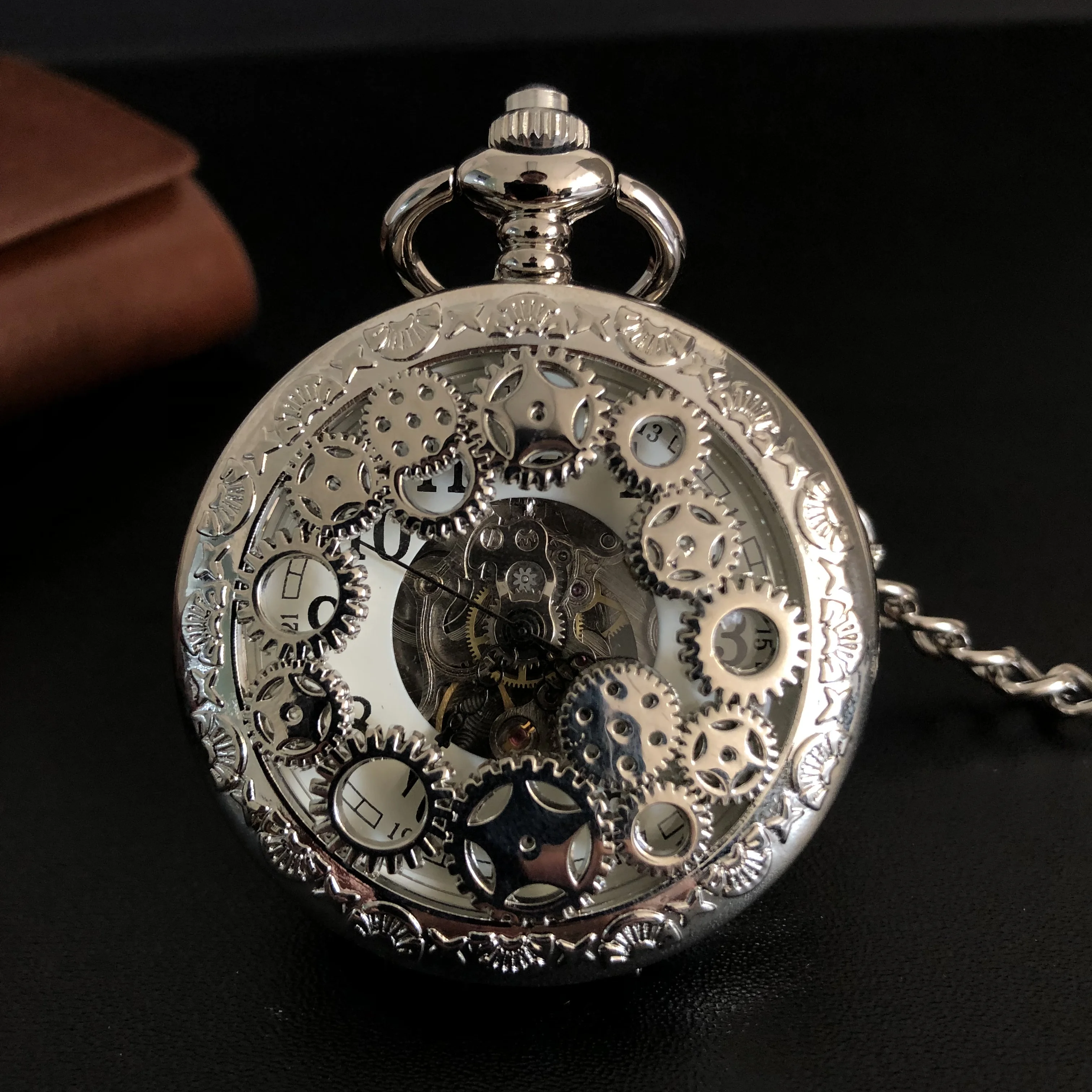 Серебряная Экипировка, большой циферблат, механические ручные карманные часы, ожерелье, кулон, подарки для женщин или мужчин
Серебряная Экипировка, большой циферблат, механические ручные карманные часы, ожерелье, кулон, подарки для женщин или мужчин