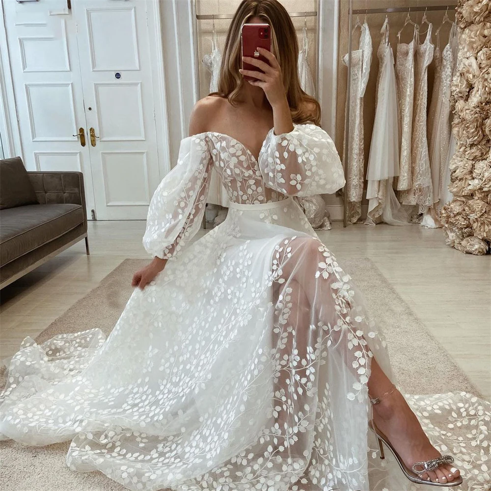 2022 Leaf Lace Wedding Dresses Off Shoulder Appliques A-Line Boho Bridal Gowns Puff Sleeves V-Neck Bride Dress Free Shipping
2022 Leaf Lace Wedding Dresses Off Shoulder Appliques A-Line Boho Bridal Gowns Puff Sleeves V-Neck Bride Dress Free Shipping