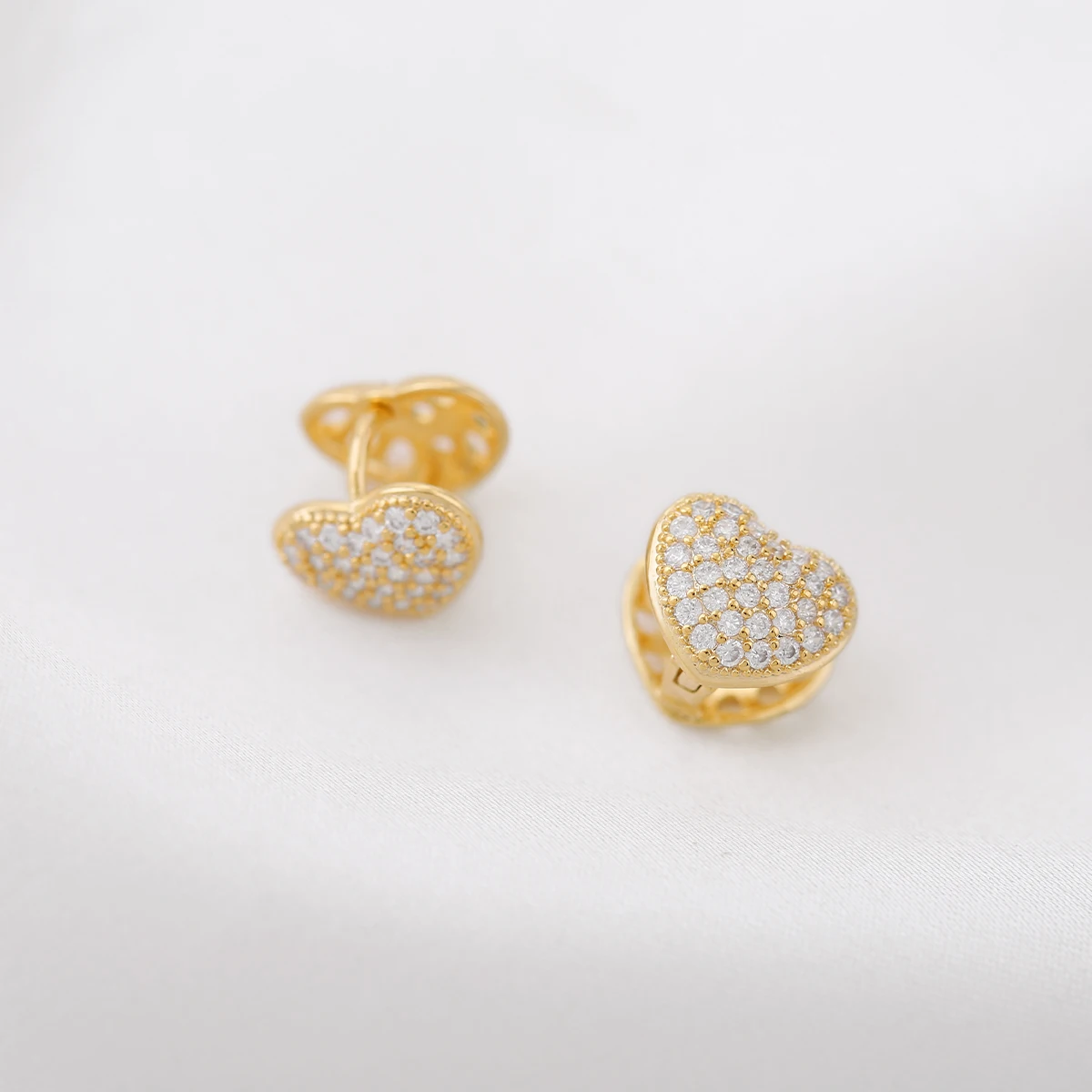 Korean Temperament Water Droplets Zirconia Heart Earrings For Women 2022 Trending Ear Clips Earrings Peach Heart No Pierced Gift
Korean Temperament Water Droplets Zirconia Heart Earrings For Women 2022 Trending Ear Clips Earrings Peach Heart No Pierced Gift