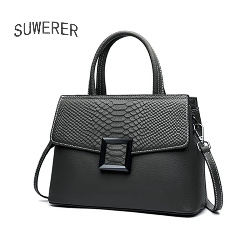 Women's Bag Messenger Bag light luxury Brand Shoulder luxury Handbag large capacity autumn and winter new 2022 trend leather bag
Women's Bag Messenger Bag light luxury Brand Shoulder luxury Handbag large capacity autumn and winter new 2022 trend leather bag
