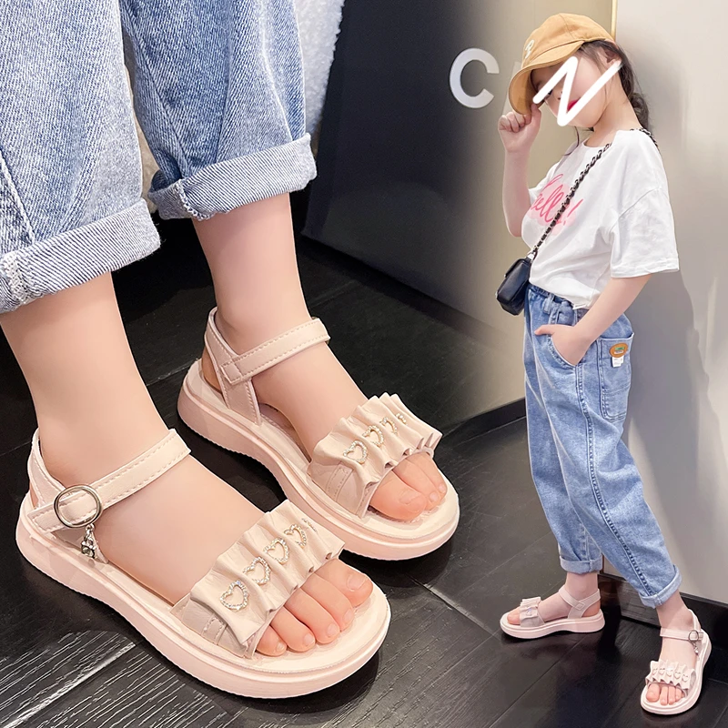 Girls Sandals 2022 Summer Fashion Children's All-match Beach Flat Simple Sandals Soft-soled Kids Princess Shoes
Girls Sandals 2022 Summer Fashion Children's All-match Beach Flat Simple Sandals Soft-soled Kids Princess Shoes