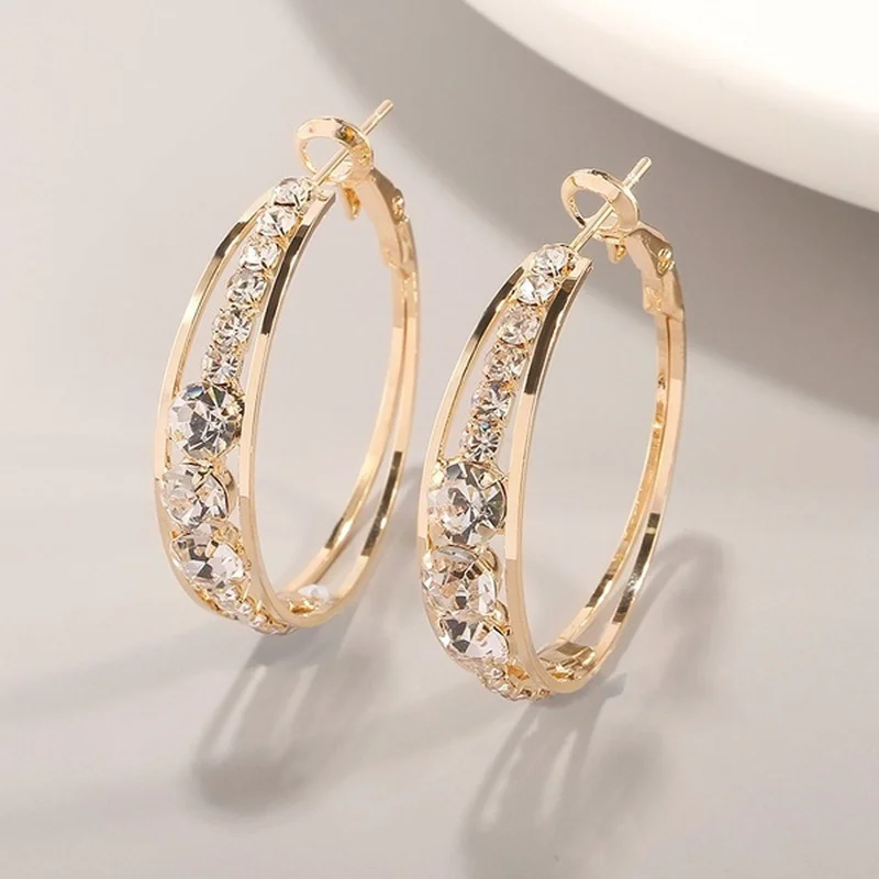 Luxurious Zircon Hoop Earrings For Women Fashion Round Geometry Jewelry Romantic Wedding Earrings Wedding Accessories As Gift
Luxurious Zircon Hoop Earrings For Women Fashion Round Geometry Jewelry Romantic Wedding Earrings Wedding Accessories As Gift