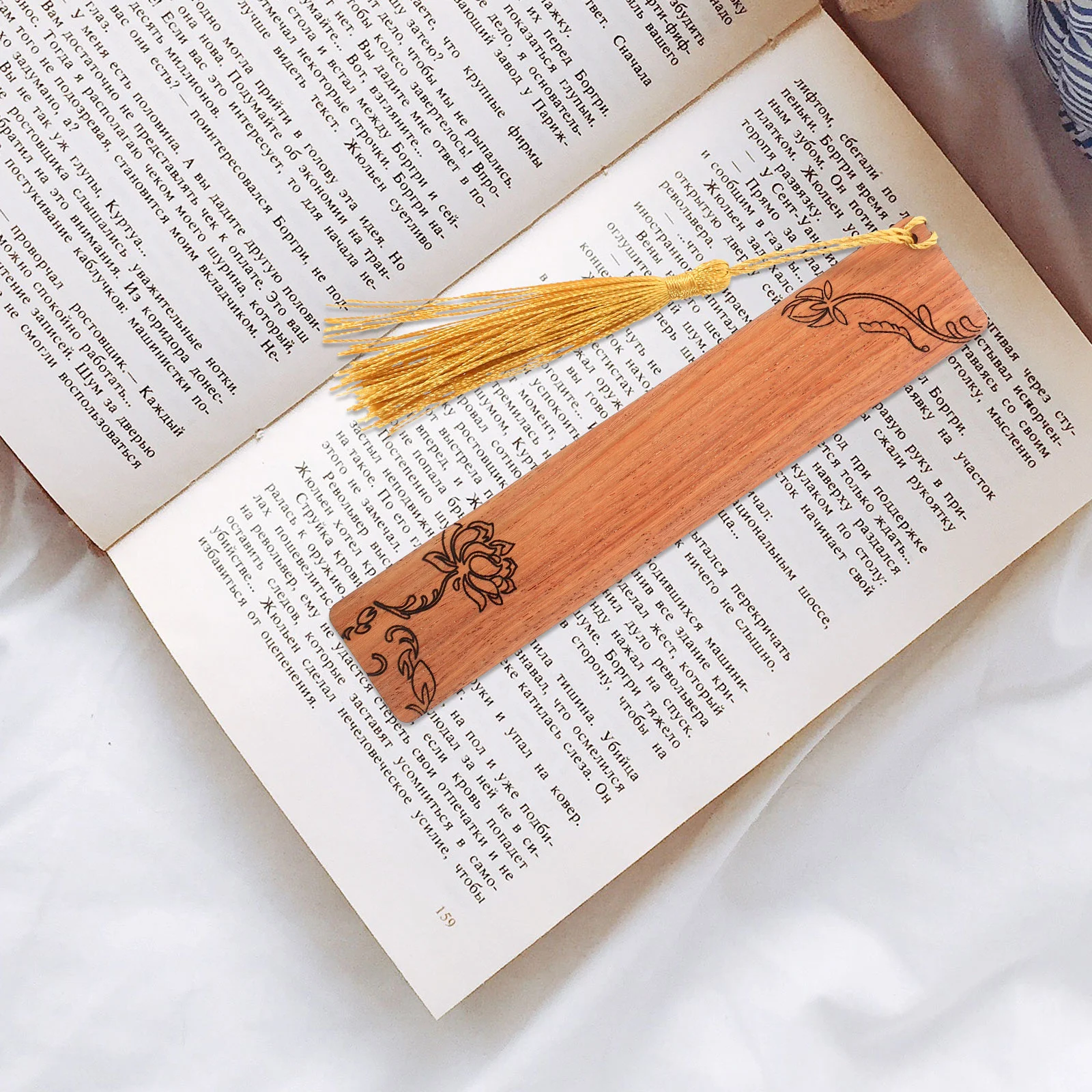 Chinese Vintage Tags Wooden Book Markers Souvenir Bookmarks Carved Labels Festival Decor
Chinese Vintage Tags Wooden Book Markers Souvenir Bookmarks Carved Labels Festival Decor