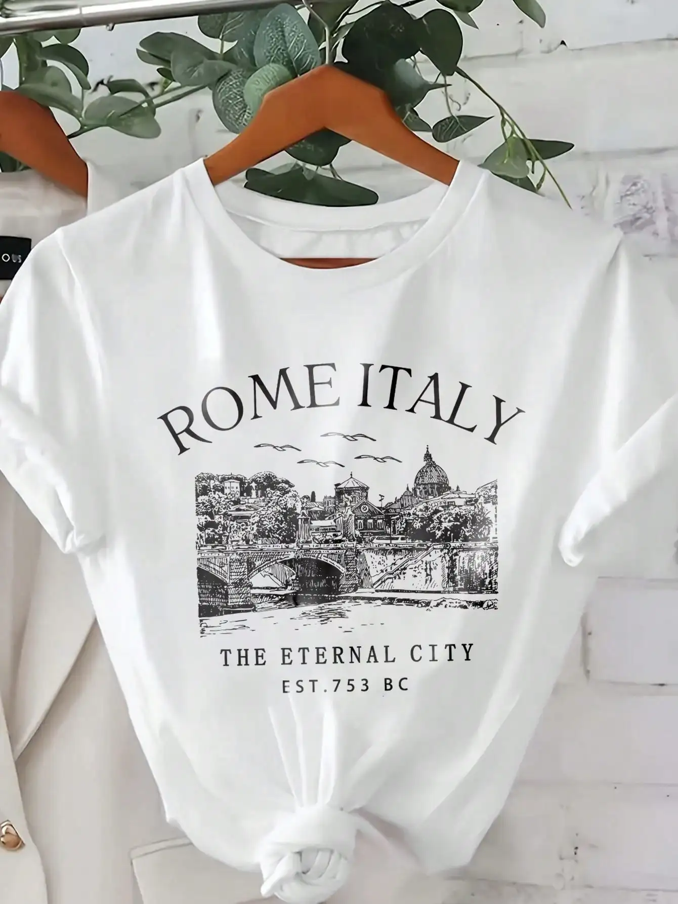 Женская футболка Rome Italy
Женская футболка Rome Italy