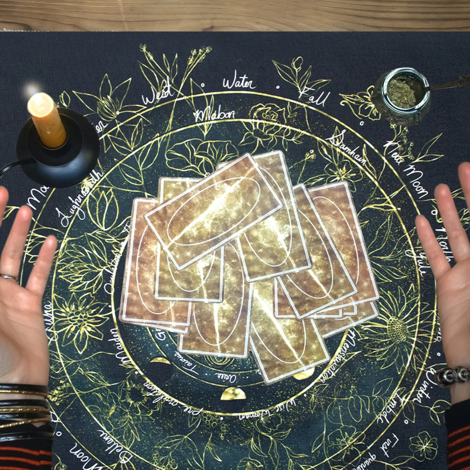 Altar Cloth 60x60cm 60x60cm Divination Tablecloth Herbs Flower Pattern Altar Cloth Witchcraft Astrology Linen Tapestry For
Altar Cloth 60x60cm 60x60cm Divination Tablecloth Herbs Flower Pattern Altar Cloth Witchcraft Astrology Linen Tapestry For