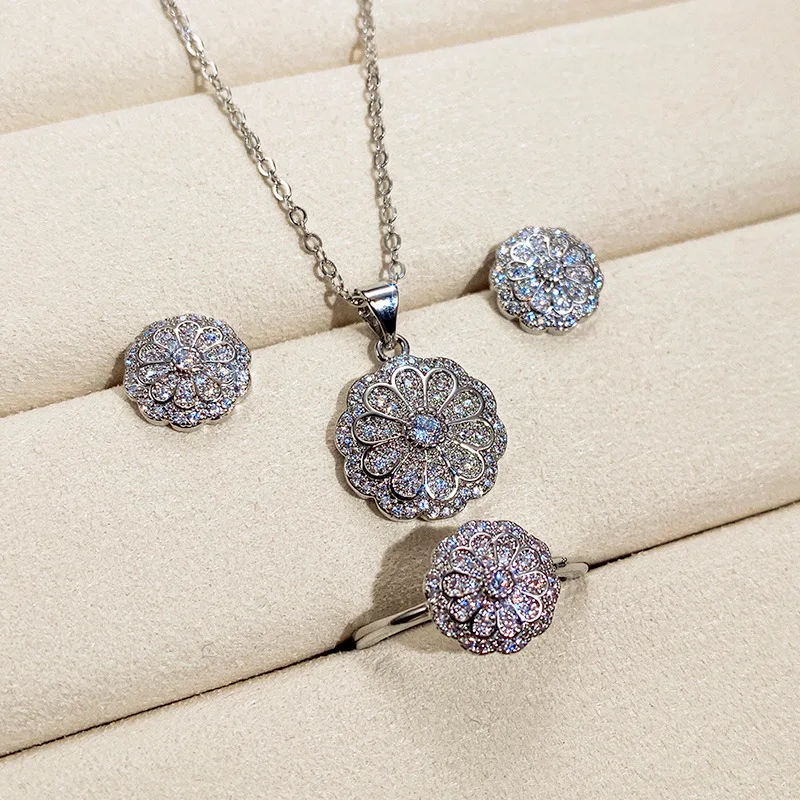 New Fashion Wedding Bridal Accessories Micro-set Crystal Zircon Jewelry Three-piece Full Diamond Starry Necklace Jewelry Set
New Fashion Wedding Bridal Accessories Micro-set Crystal Zircon Jewelry Three-piece Full Diamond Starry Necklace Jewelry Set