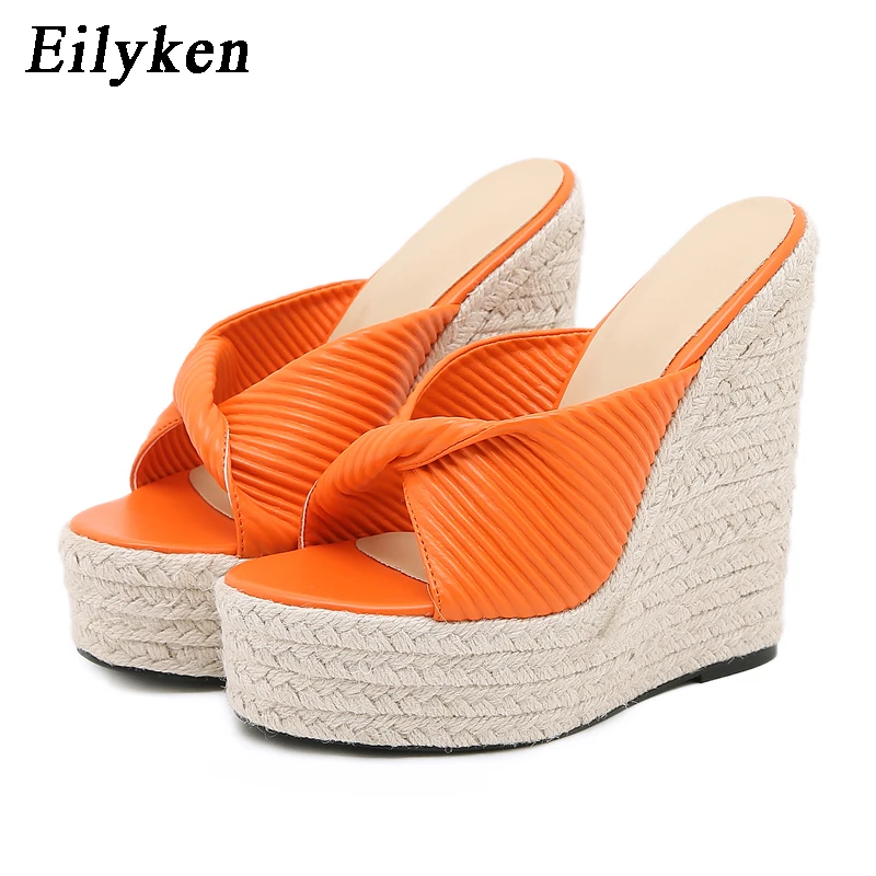 Eilyken 2022 New Sexy Platform Wedges Heel Pleated Slippers Women Summer 15CM High Heels Casual Beach Ladies Shoes
Eilyken 2022 New Sexy Platform Wedges Heel Pleated Slippers Women Summer 15CM High Heels Casual Beach Ladies Shoes