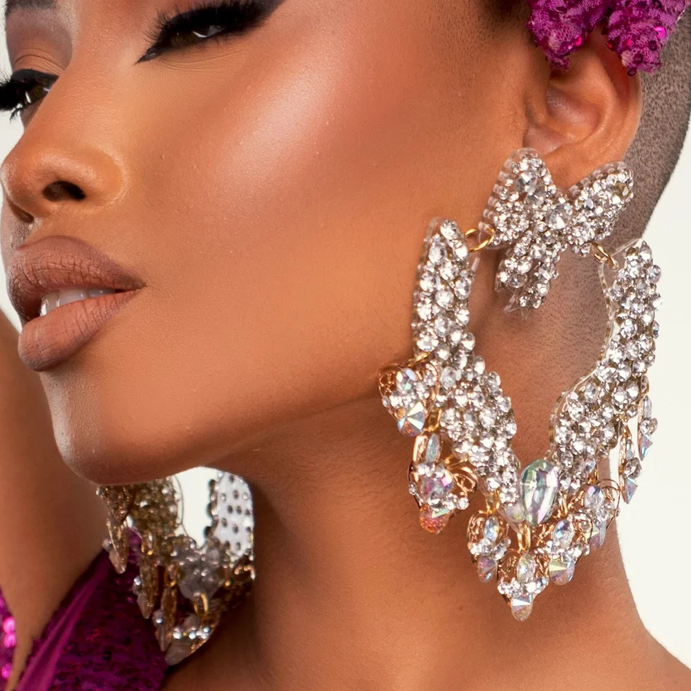 Elegant Crystal Exaggerated Bow Earrings Party Prom Accessories Statement Jewelry Large Rhinestone Hanging Earrings for Women
Elegant Crystal Exaggerated Bow Earrings Party Prom Accessories Statement Jewelry Large Rhinestone Hanging Earrings for Women